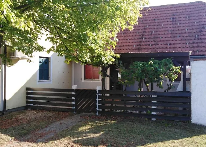 Perspekta 196 * كاتيز أوب سافي