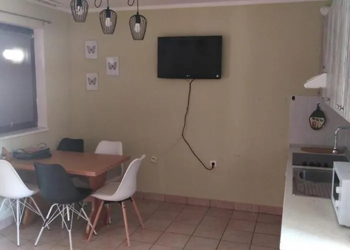 Perspekta 196 كاتيز أوب سافي